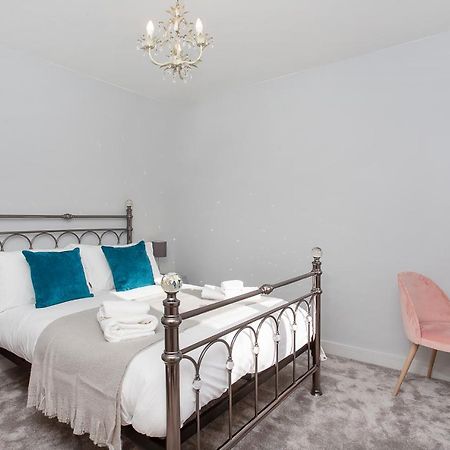Апартаменти The Luxury Potting Shed With Free Parking! Йорк Екстер'єр фото