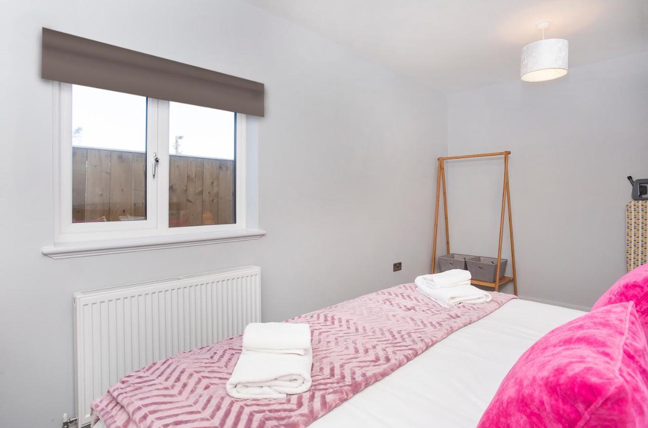 Апартаменти The Luxury Potting Shed With Free Parking! Йорк Екстер'єр фото
